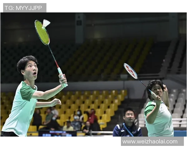 羽毛球双打中场上沟通模式与临场表现关系探讨